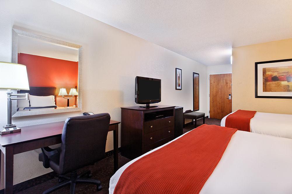 Holiday Inn Express Hotel & Suites Knoxville-North-I-75 Exit 112 By Ihg Exterior photo